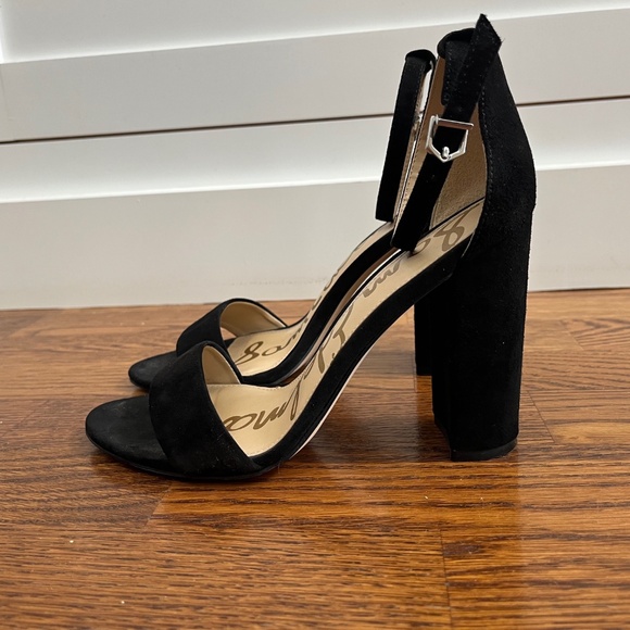 Sam Edelman black suede block heeled sandals, size 7.5 - Picture 3 of 7
